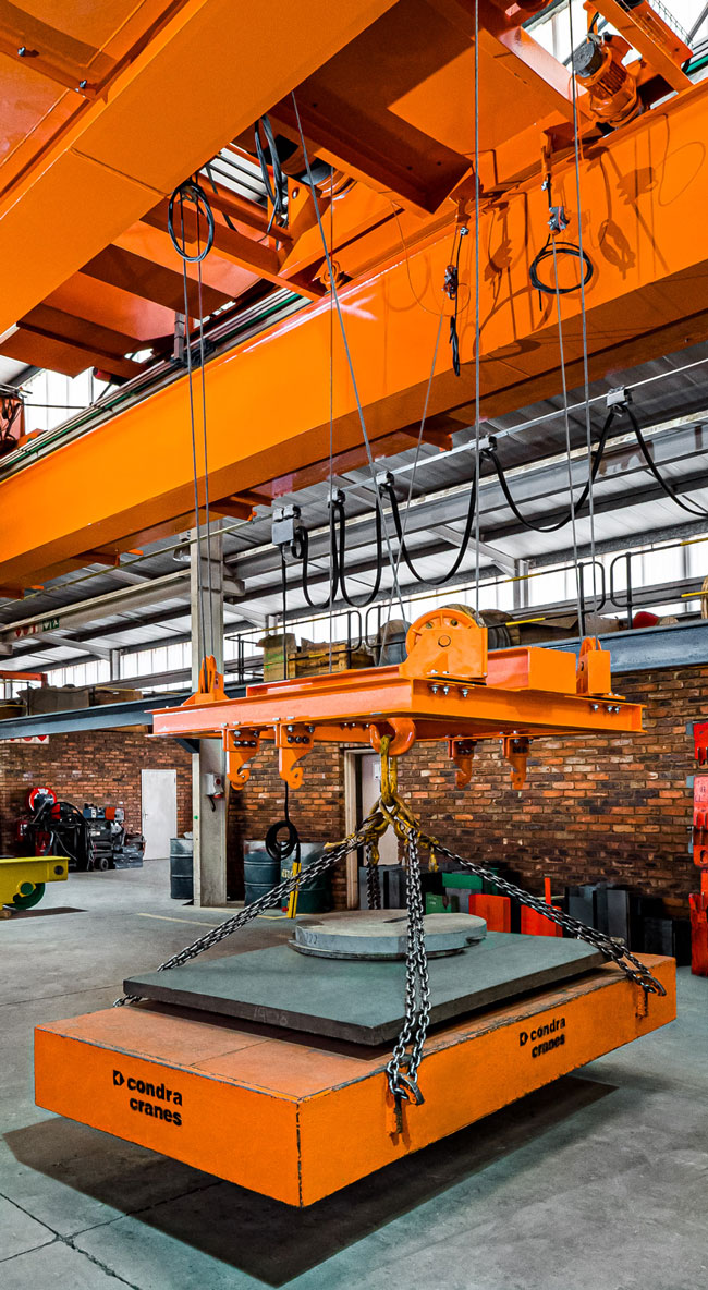 HOOKBLOCK THE STAR OF THIS OVERHEAD CRANE Condra